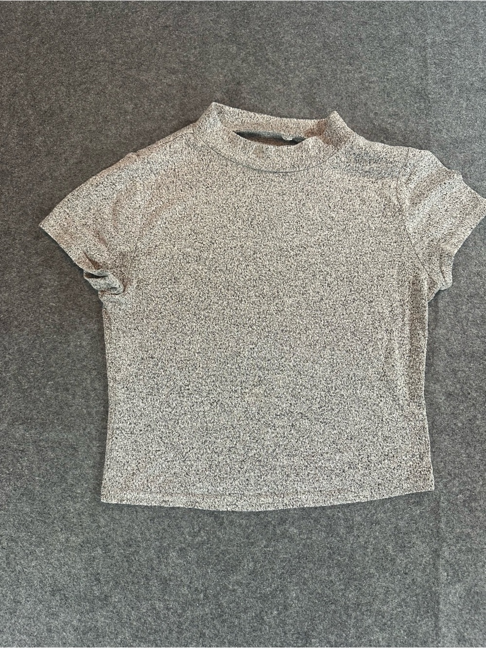 Me to We Heather Gray Mock Neck Top